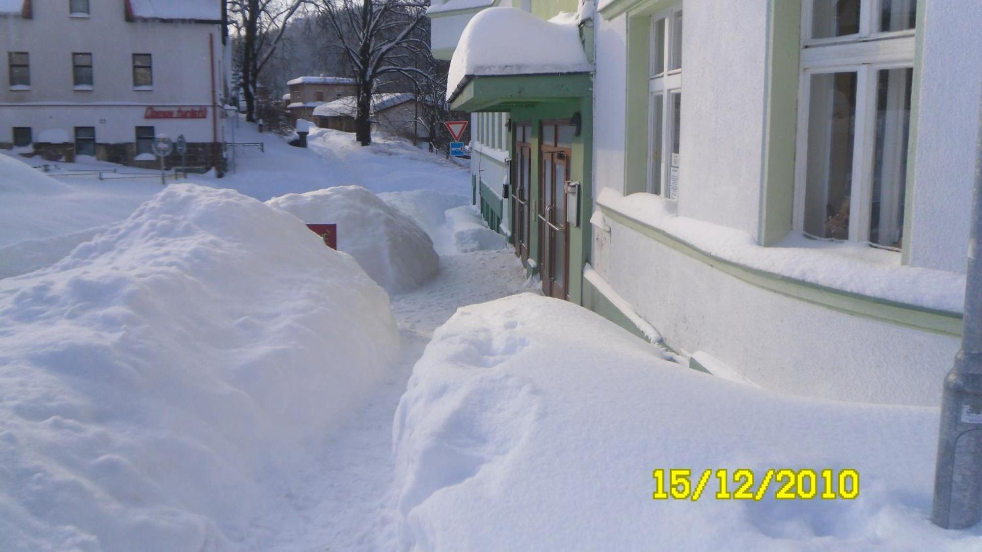 Hotel Grand Tanvald Exterior photo